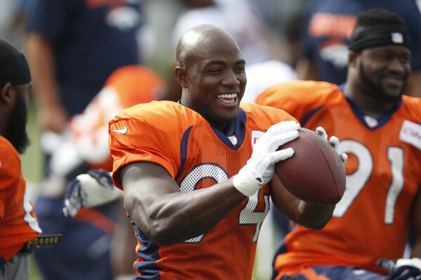 Nfl hall of famers outlet who never won a superbowl